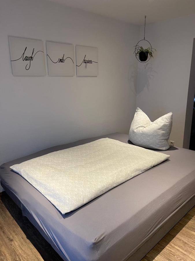 Ferienwohnung Jasmin Нойштадт-ан-дер-Вайнштрасе Экстерьер фото